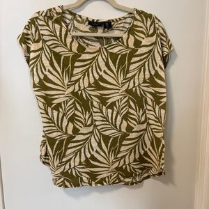 Tahari 100% Linen Top in Leaf Print Green Off White Size XL Resort Vacation